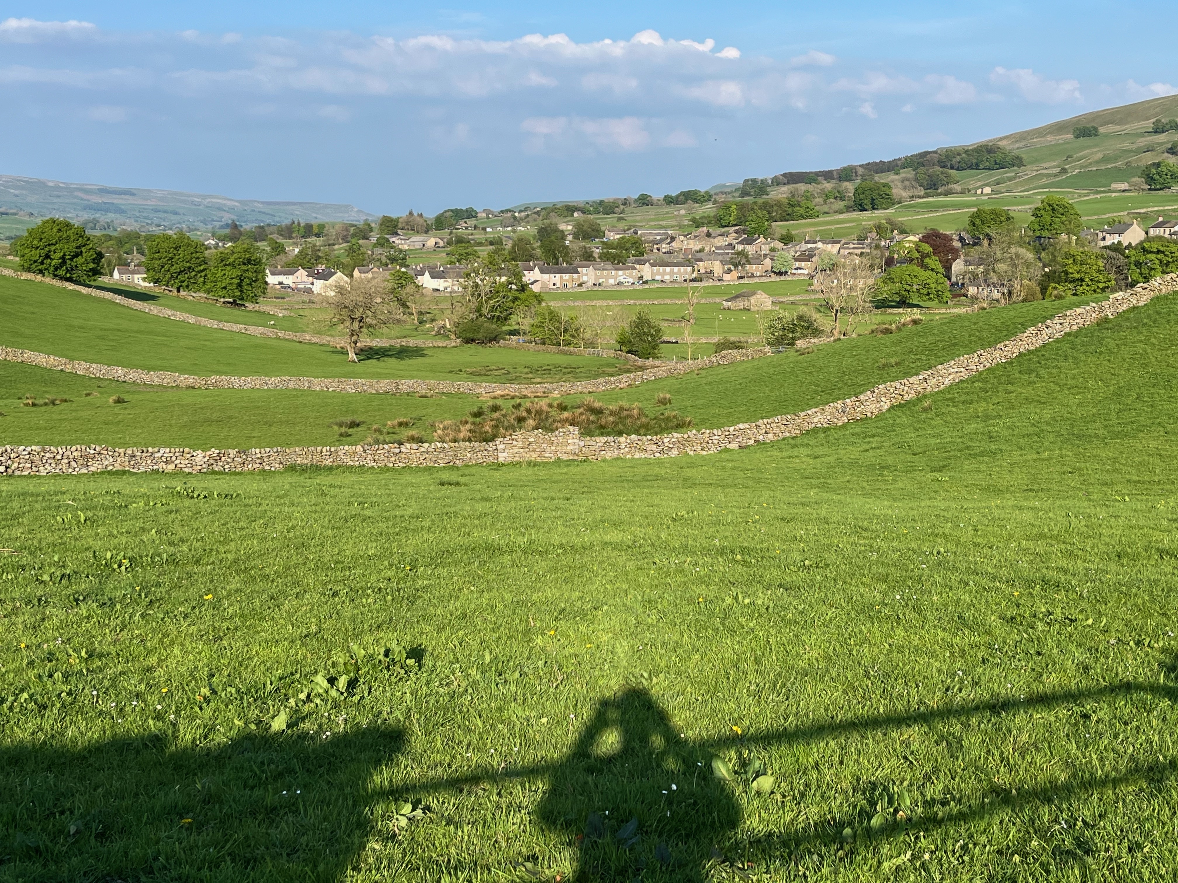 town of Hawes with many walls dividing the fields