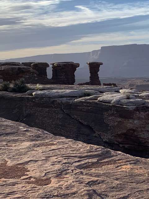 Interesting rock formations, several of which might be classified as mushrooms, if I understand it correctly.